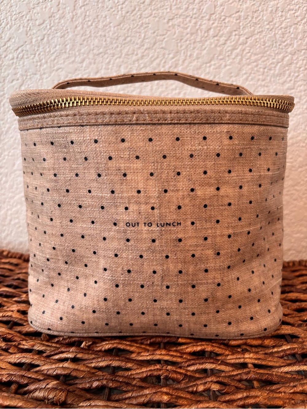Kate Spade “Out to Lunch” Polka Dot Insulated Lunch Bag Beige Black
